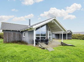 6 person holiday home in Harbo re